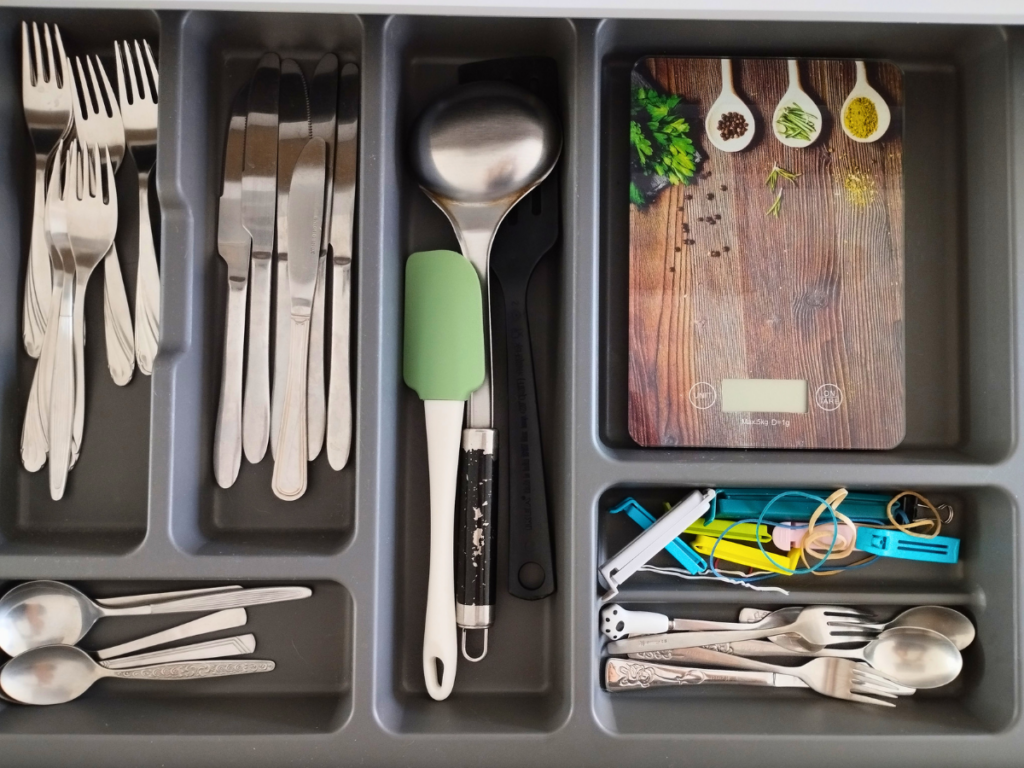 Minimalismus in der Küche: Inspirierende Tipps zum Ausmisten inkl. Checkliste